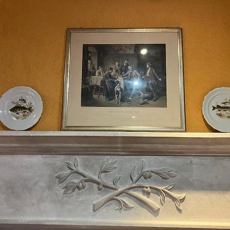 סן-לורן-דו-ורדון Hotel Le Moulin Du Chateau מראה חיצוני תמונה