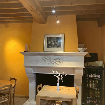סן-לורן-דו-ורדון Hotel Le Moulin Du Chateau מראה חיצוני תמונה