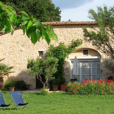 סן-לורן-דו-ורדון Hotel Le Moulin Du Chateau מראה חיצוני תמונה